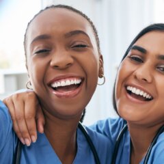 Making Nurse Friends: Navigating Social Life as a Travel Nurse