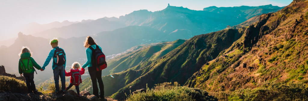 travel nursing with a family on a mountain